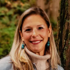 portrait of Raina outdoors